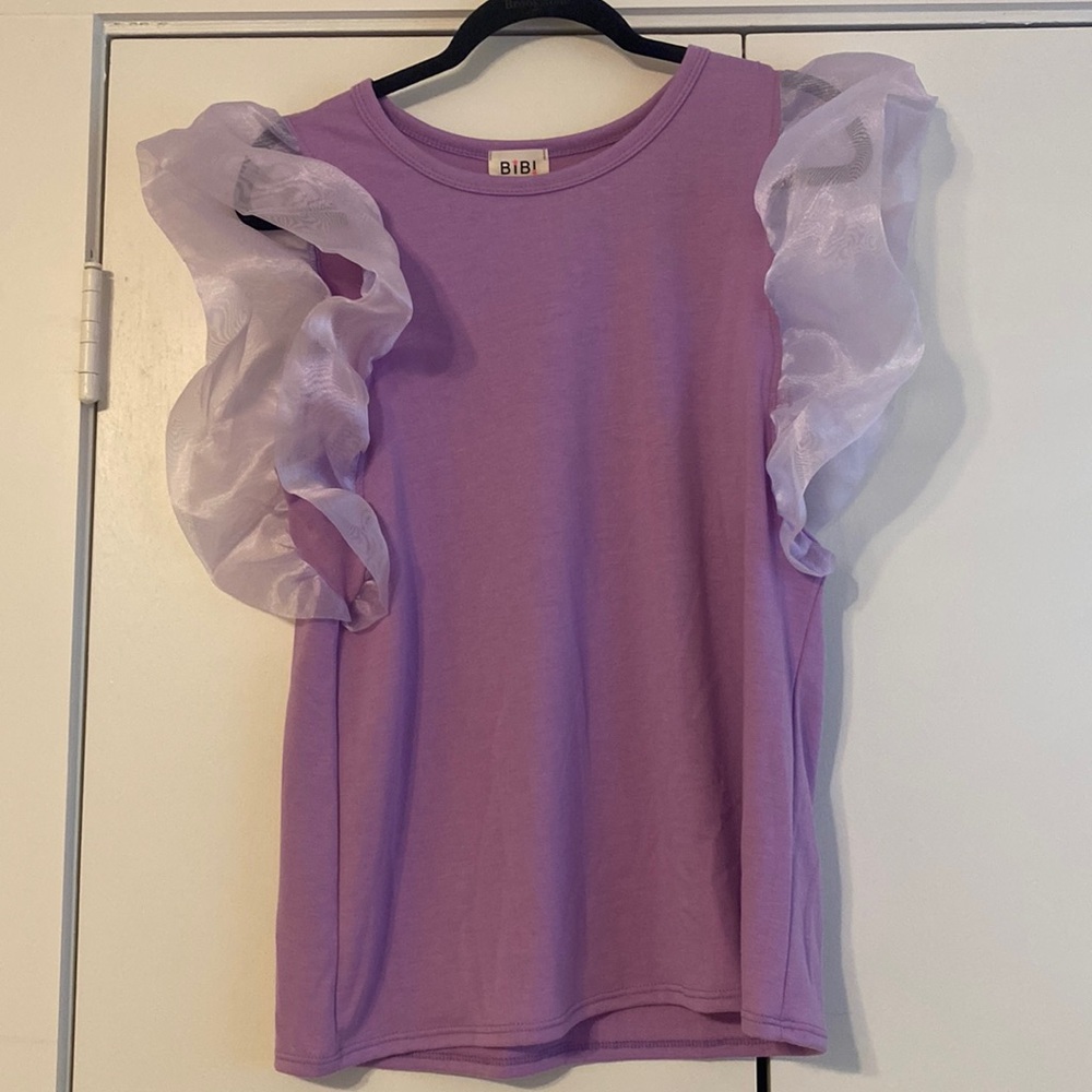 Puffy sleeve blouse